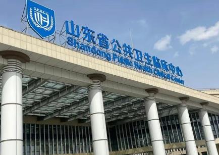 山东省公共卫生临床中心内镜清洗工作站安装调试完成